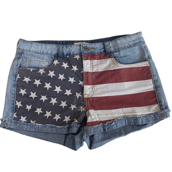 AMERICAN FLAG DENIM SHORTS - Picture 9 of 16